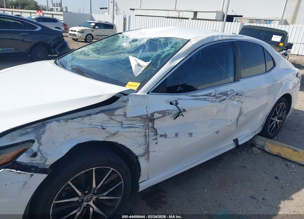 2021 TOYOTA CAMRY SE VIN: 4T1G11AK3MU438166