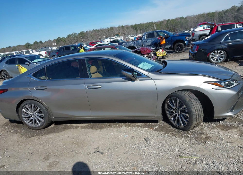 2021 LEXUS ES 350 VIN: 58ADZ1B15MU096116
