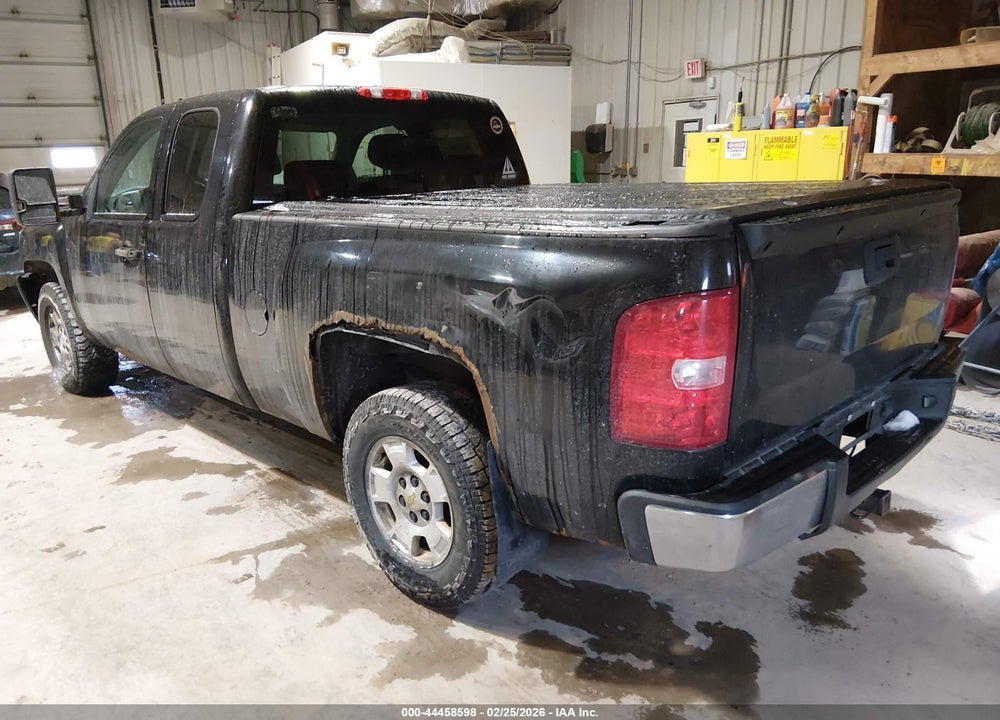 2011 CHEVROLET SILVERADO 1500 LT VIN: 1GCRKSE33BZ451289