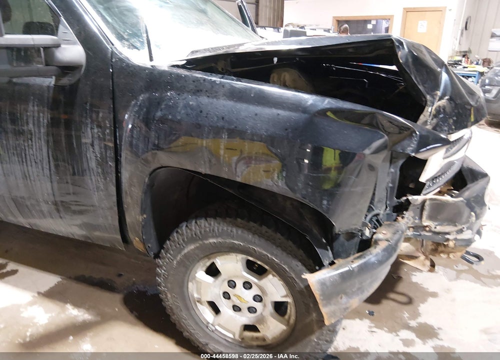 2011 CHEVROLET SILVERADO 1500 LT VIN: 1GCRKSE33BZ451289