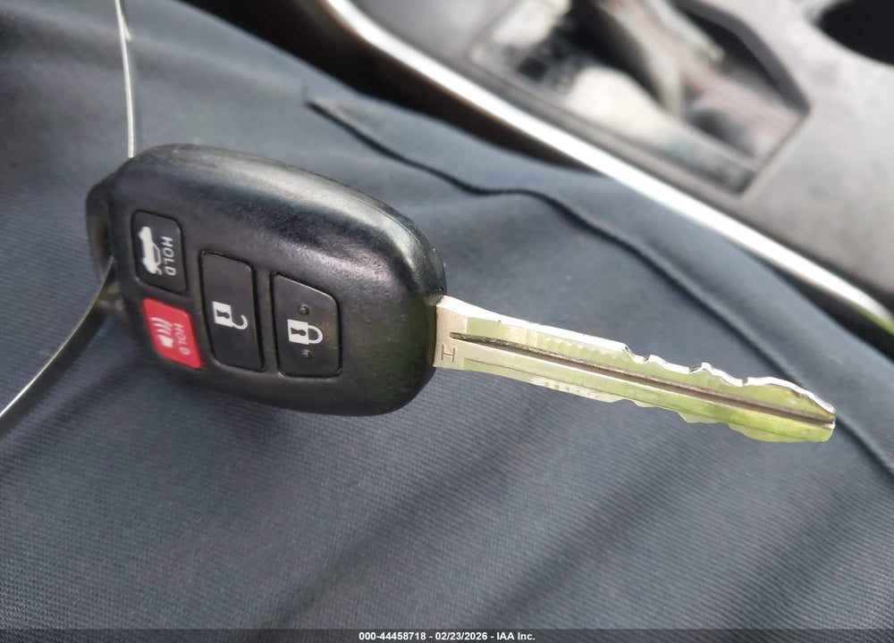 2016 TOYOTA CAMRY SE VIN: 4T1BF1FK4GU119903