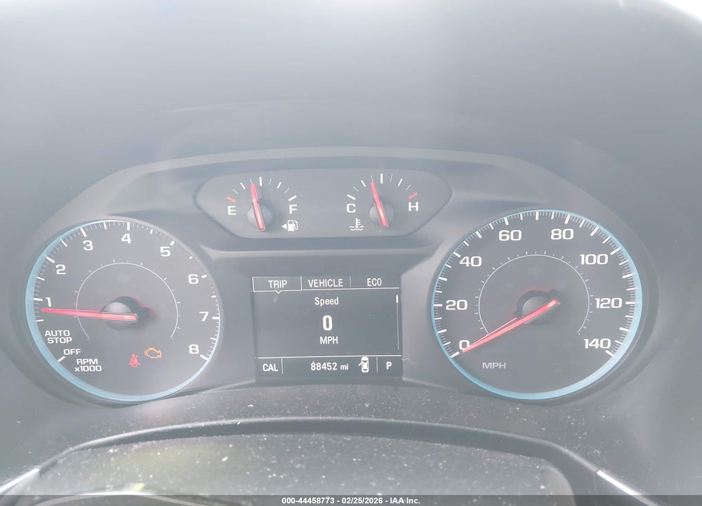 2018 CHEVROLET EQUINOX LT VIN: 2GNAXJEV5J6117941