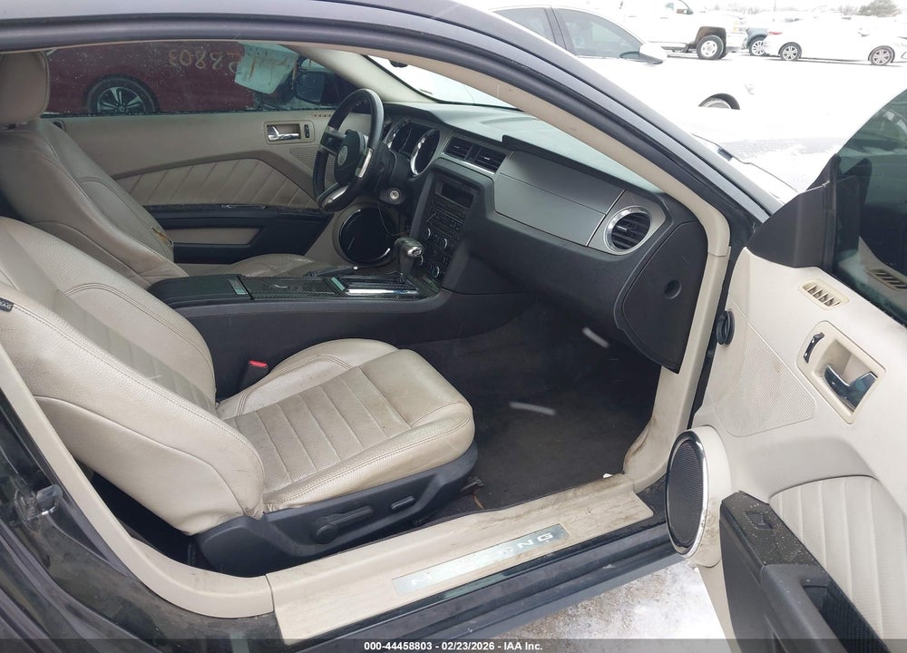 2011 FORD MUSTANG V6 PREMIUM VIN: 1ZVBP8AM7B5164904
