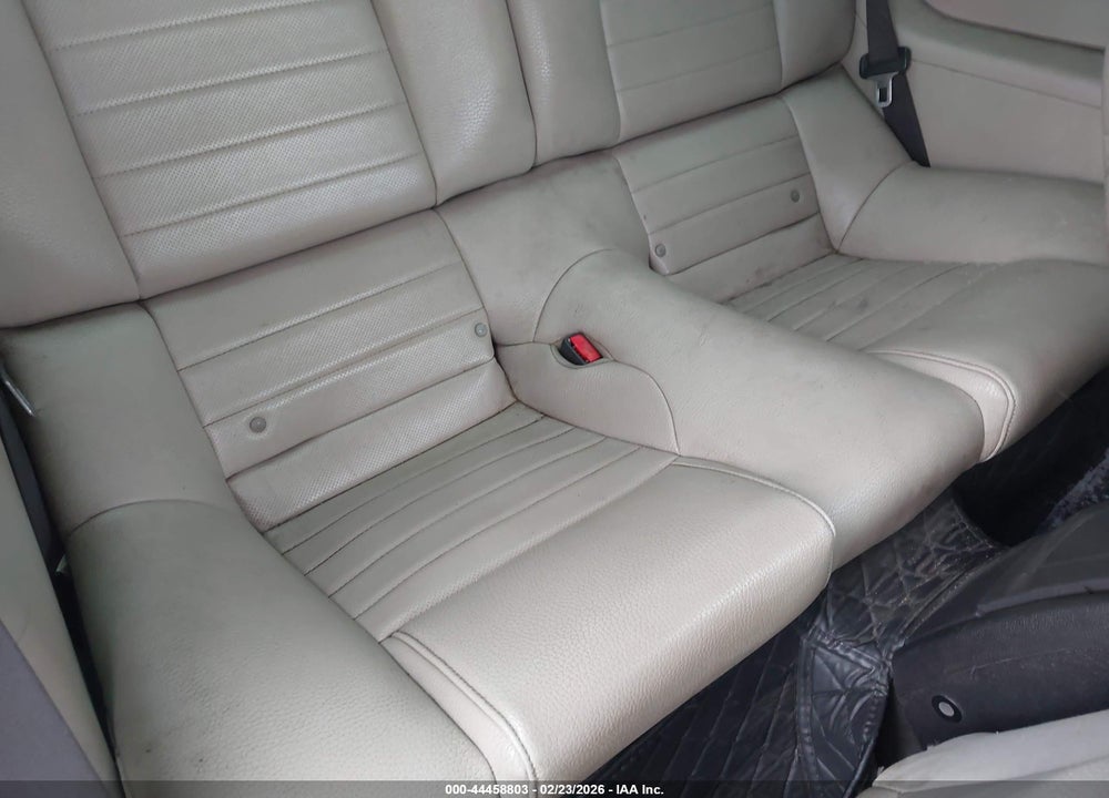 2011 FORD MUSTANG V6 PREMIUM VIN: 1ZVBP8AM7B5164904