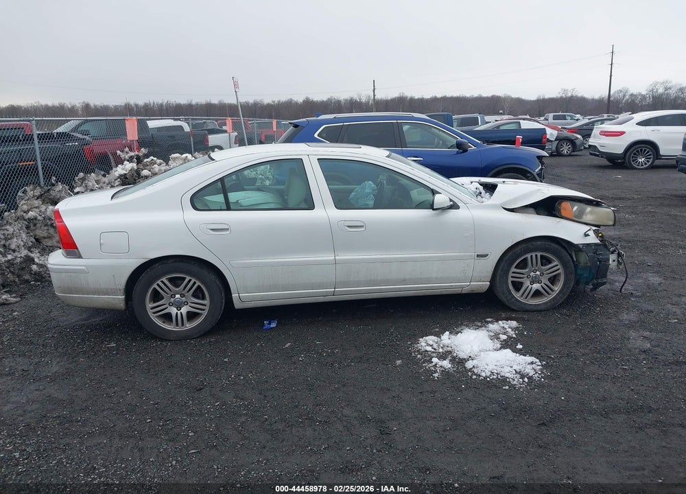 2006 VOLVO S60 2.5T VIN: YV1RS592X62505215