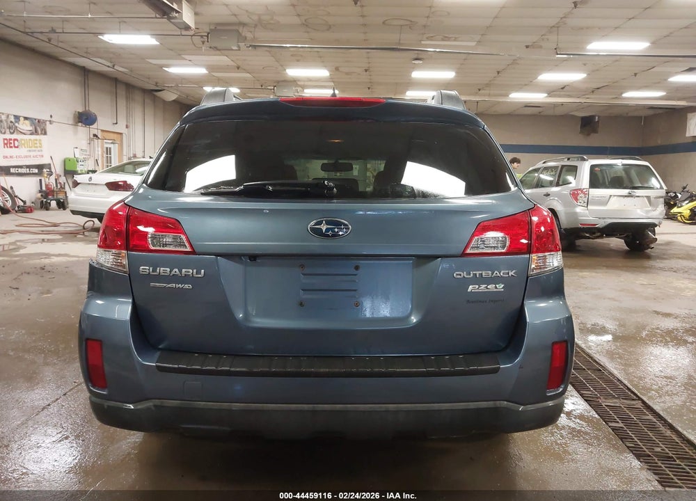 2014 SUBARU OUTBACK 2.5I LIMITED VIN: 4S4BRBMC6E3233042
