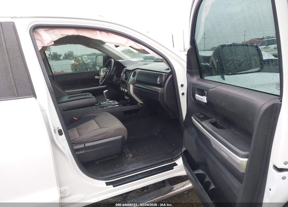 2016 TOYOTA TUNDRA SR5 5.7L V8 VIN: 5TFDY5F12GX538157
