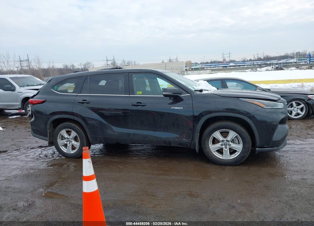 2021 TOYOTA HIGHLANDER HYBRID LE VIN: 5TDBBRCH4MS050461
