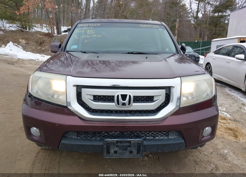2011 HONDA PILOT EX VIN: 5FNYF4H43BB094119