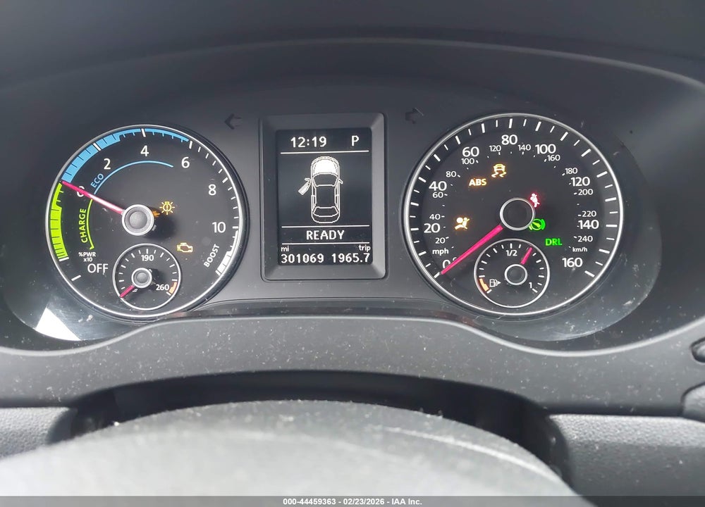 2013 VOLKSWAGEN JETTA HYBRID SEL VIN: 3VW637AJ0DM220773
