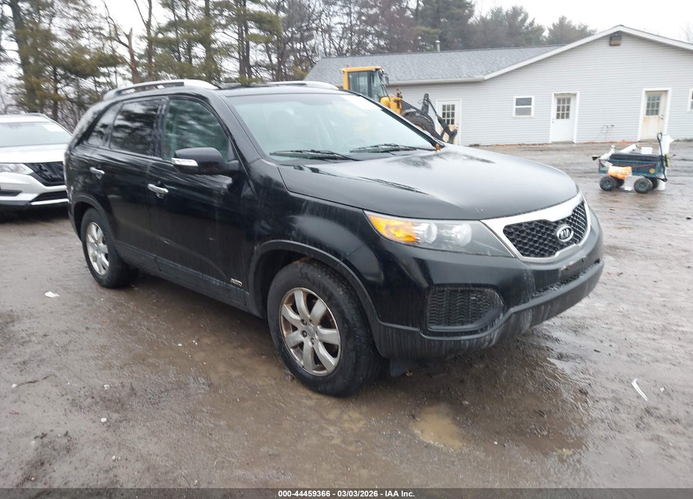 2013 KIA SORENTO LX V6 VIN: 5XYKTDA29DG315533