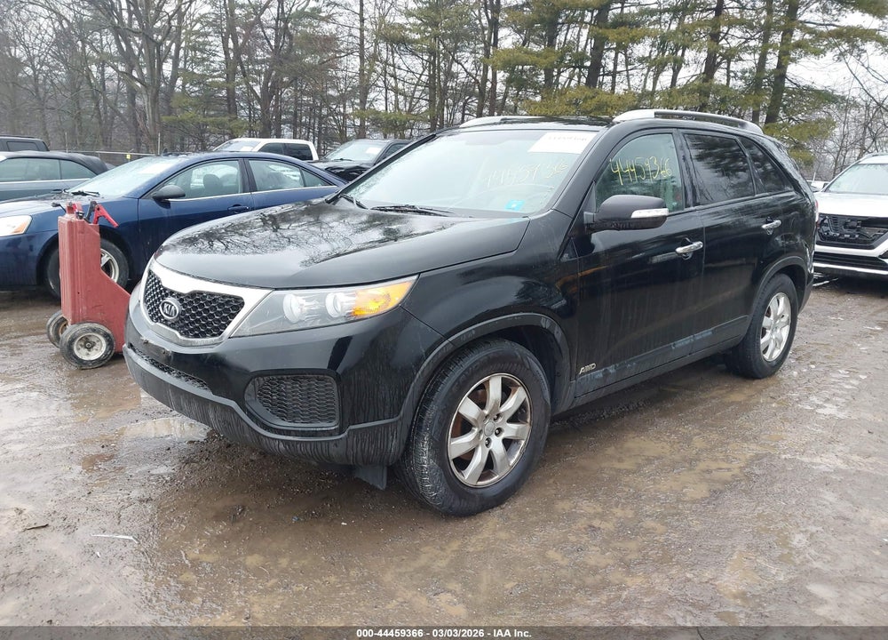 2013 KIA SORENTO LX V6 VIN: 5XYKTDA29DG315533
