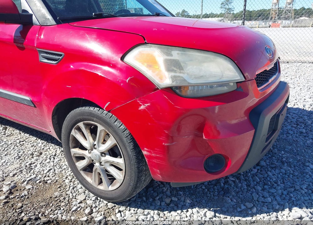 2011 KIA SOUL + VIN: KNDJT2A29B7254081