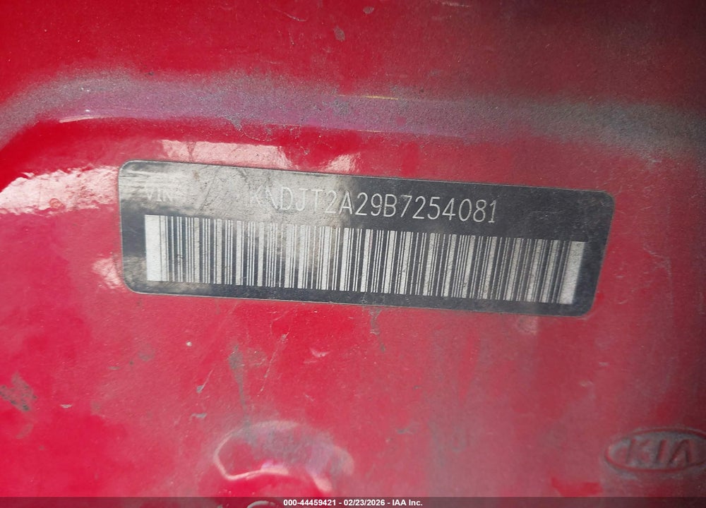 2011 KIA SOUL + VIN: KNDJT2A29B7254081