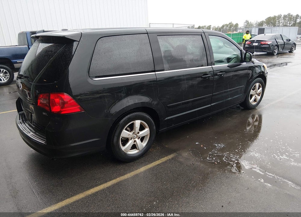 2010 VOLKSWAGEN ROUTAN SEL VIN: 2V4RW5DX5AR199375