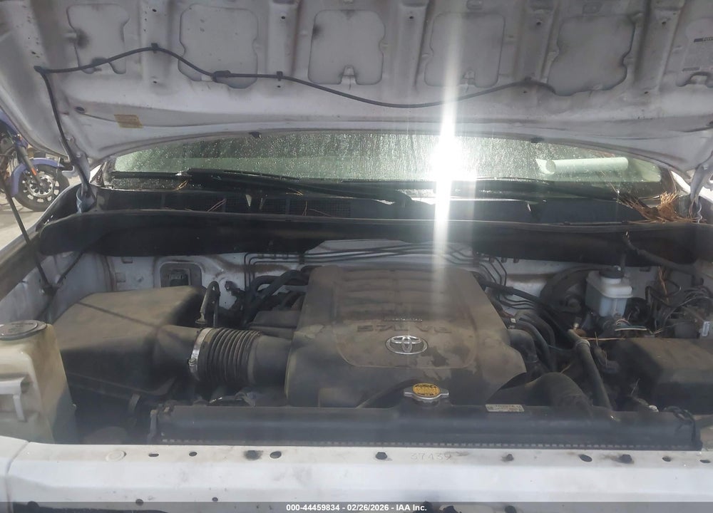 2011 TOYOTA TUNDRA GRADE 5.7L V8 VIN: 5TFRY5F16BX099947