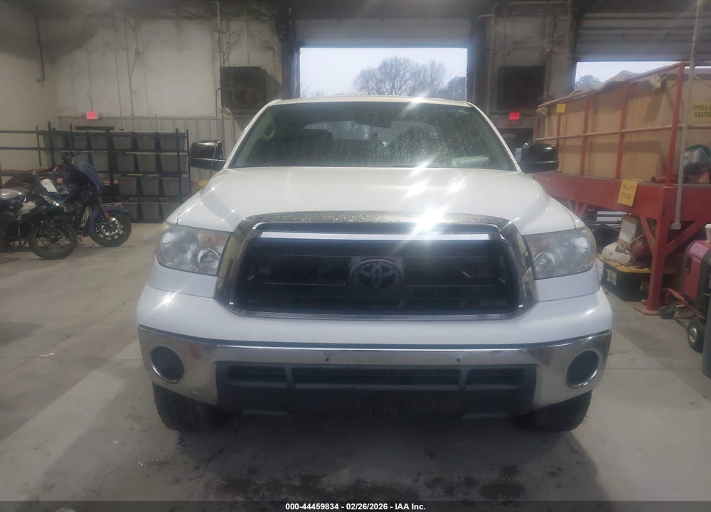 2011 TOYOTA TUNDRA GRADE 5.7L V8 VIN: 5TFRY5F16BX099947