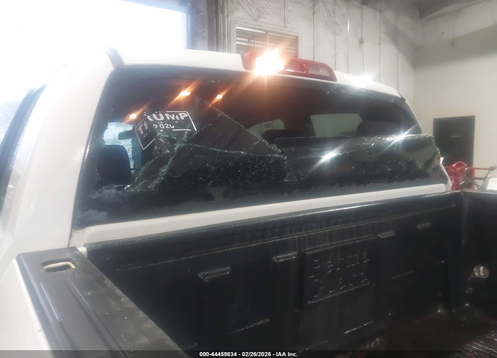 2011 TOYOTA TUNDRA GRADE 5.7L V8 VIN: 5TFRY5F16BX099947