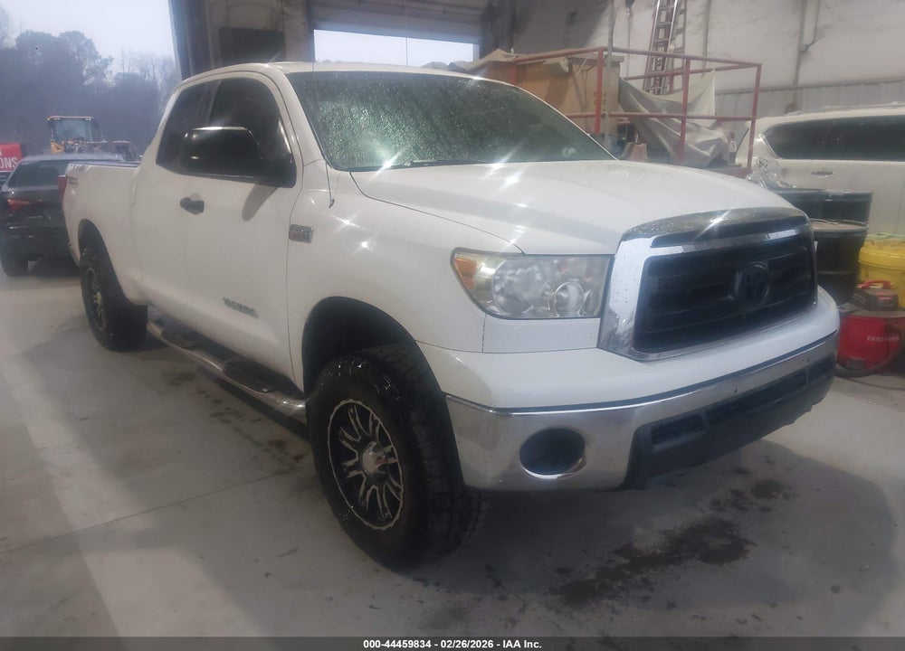 2011 TOYOTA TUNDRA GRADE 5.7L V8 VIN: 5TFRY5F16BX099947
