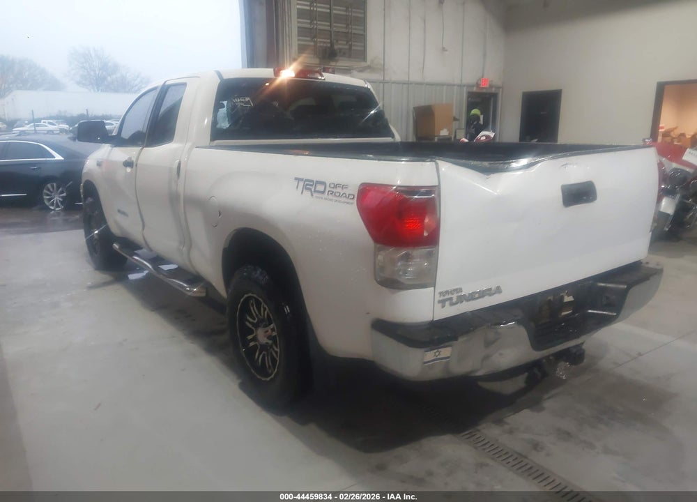 2011 TOYOTA TUNDRA GRADE 5.7L V8 VIN: 5TFRY5F16BX099947