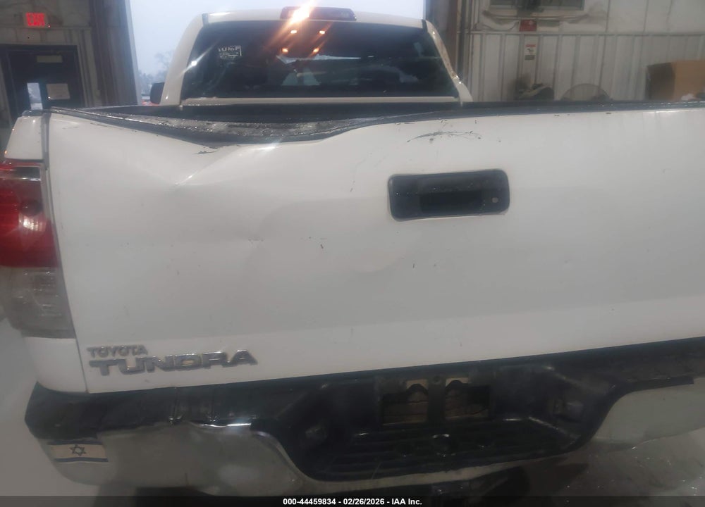 2011 TOYOTA TUNDRA GRADE 5.7L V8 VIN: 5TFRY5F16BX099947