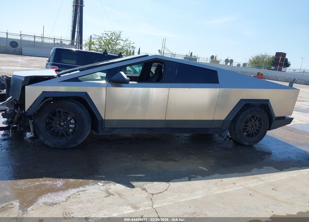 2025 TESLA CYBERTRUCK VIN: 7G2CEHED9SA060947