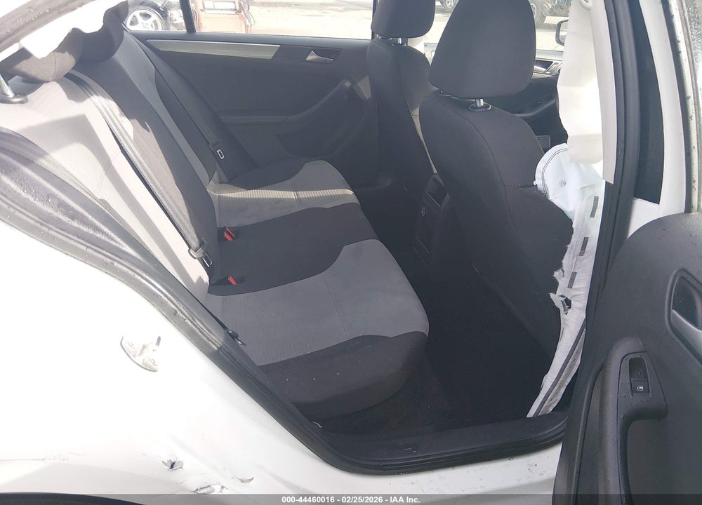 2017 VOLKSWAGEN JETTA 1.4T S VIN: 3VW2B7AJ1HM400206