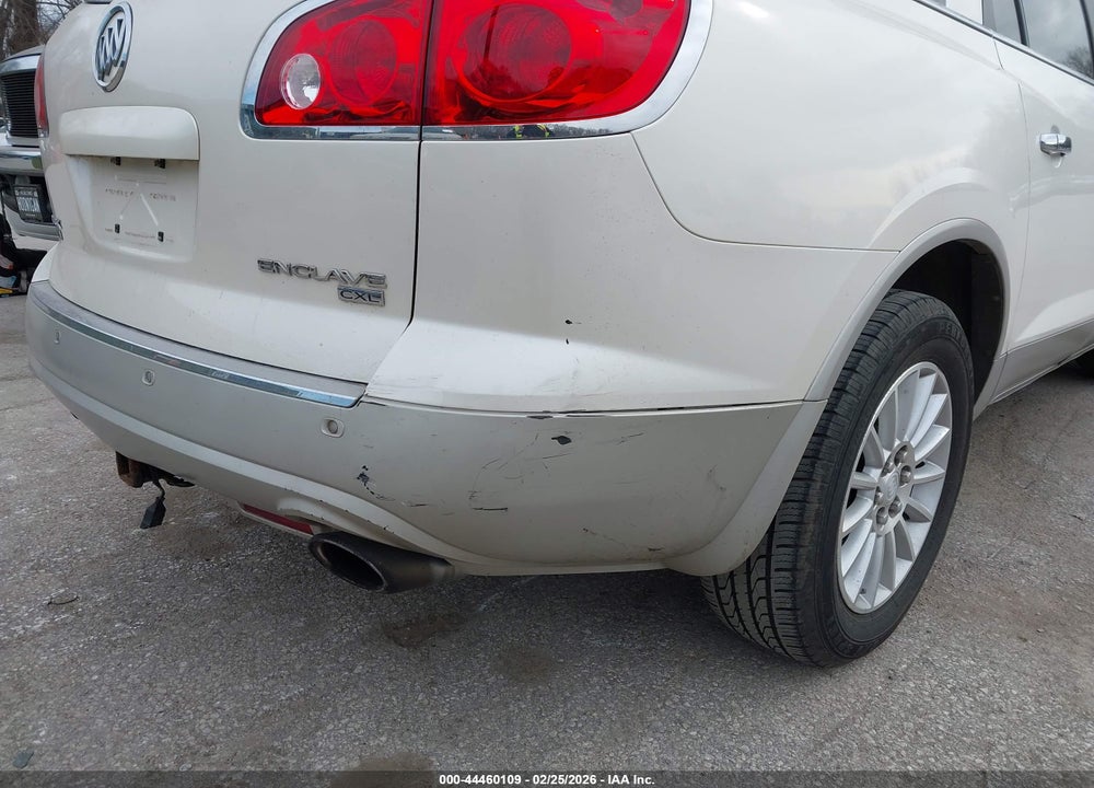 2008 BUICK ENCLAVE CXL VIN: 5GAER23768J167230