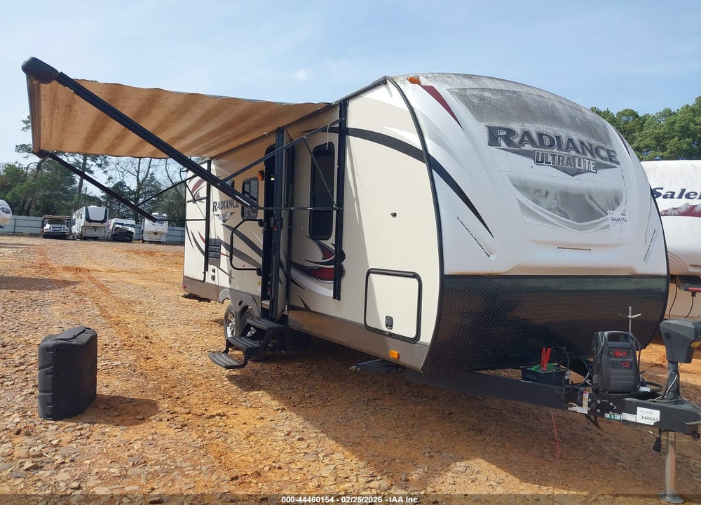 2017 RADIANCE ULTRA LITE VIN: 5RXFB2729H2340655