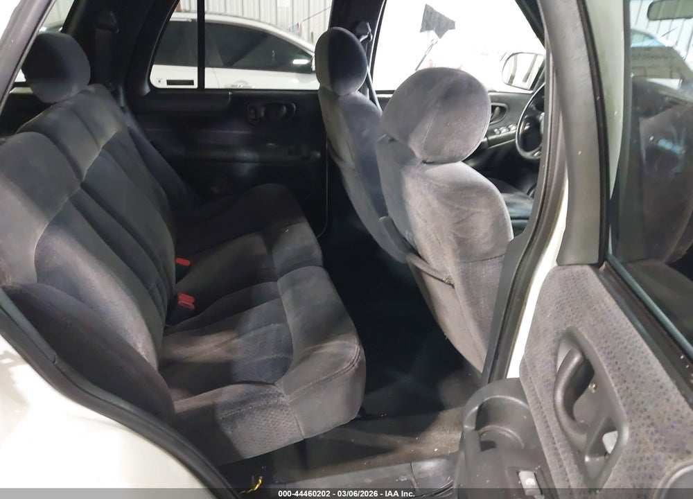 2001 CHEVROLET BLAZER LT VIN: 1GNDT13W71K263176