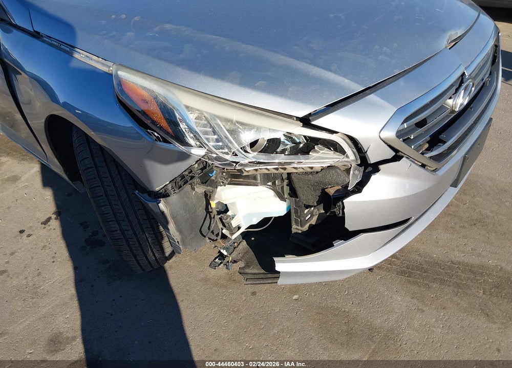 2015 HYUNDAI SONATA SE VIN: 5NPE24AF5FH252476
