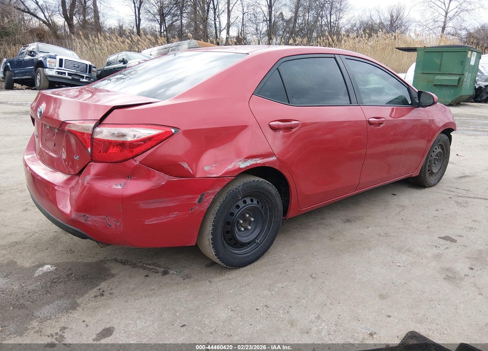 2018 TOYOTA COROLLA LE VIN: 5YFBURHE4JP821109
