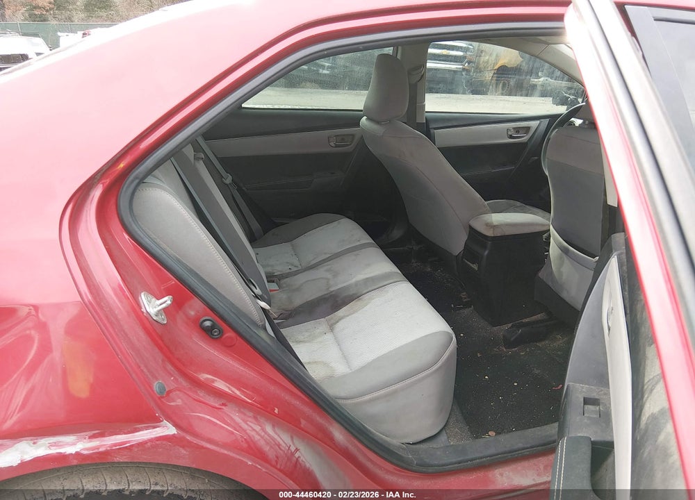 2018 TOYOTA COROLLA LE VIN: 5YFBURHE4JP821109