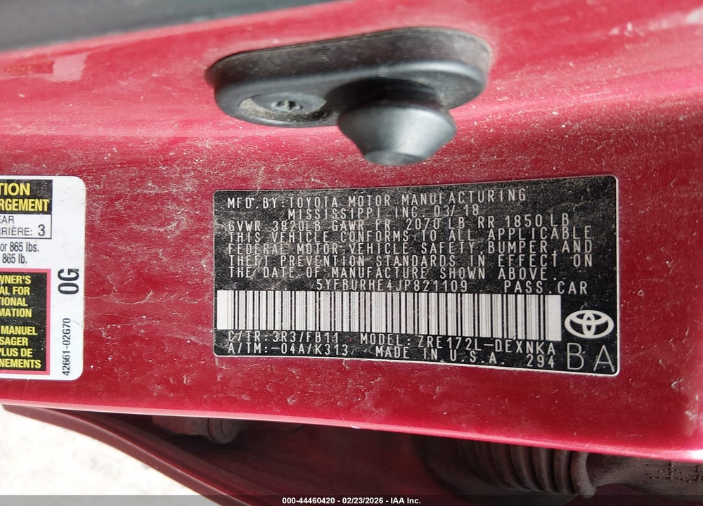 2018 TOYOTA COROLLA LE VIN: 5YFBURHE4JP821109
