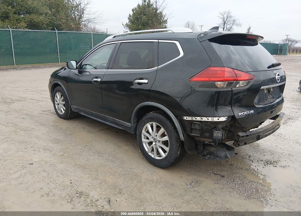 2017 NISSAN ROGUE SV VIN: KNMAT2MT8HP586221