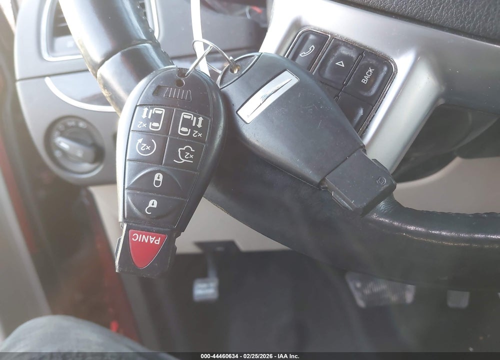 2011 CHRYSLER TOWN & COUNTRY LIMITED VIN: 2A4RR6DG2BR615188