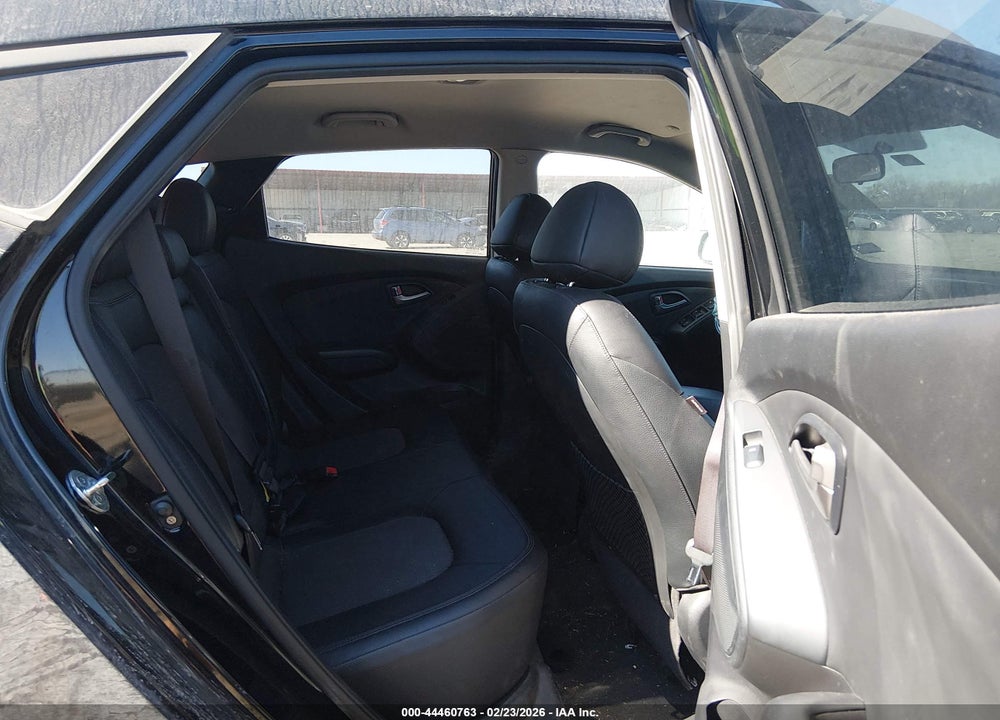 2010 HYUNDAI TUCSON GLS VIN: KM8JUCAC6AU021461