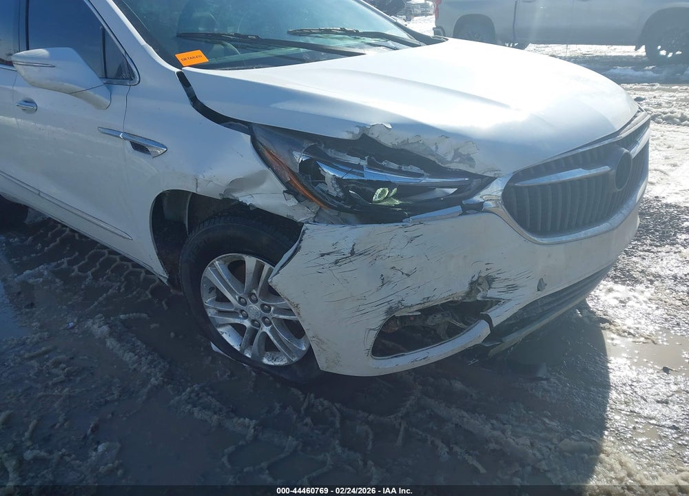 2018 BUICK ENCLAVE ESSENCE VIN: 5GAEVAKW2JJ129613