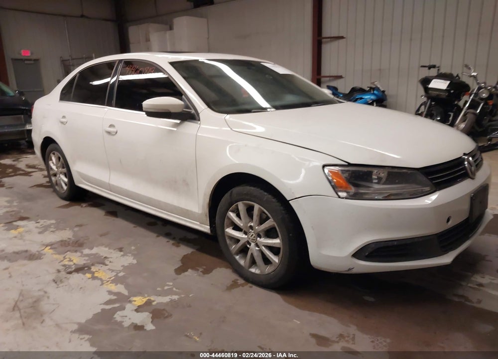 2014 VOLKSWAGEN JETTA 1.8T SE VIN: 3VWD17AJ4EM372778