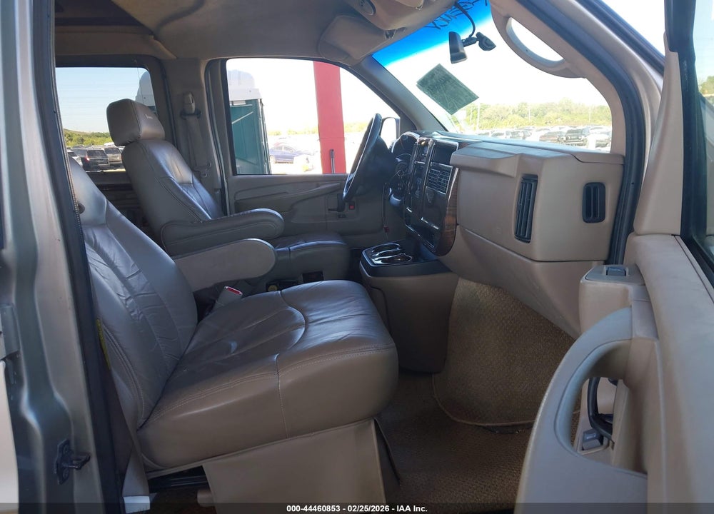 2004 CHEVROLET EXPRESS VIN: 1GBFH15T141127307