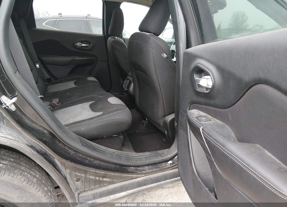 2016 JEEP CHEROKEE ALTITUDE VIN: 1C4PJMAB1GW309678