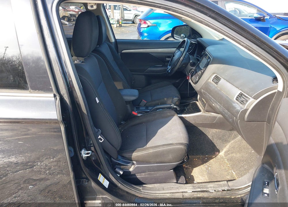 2017 MITSUBISHI OUTLANDER ES VIN: JA4AD2A39HZ010752