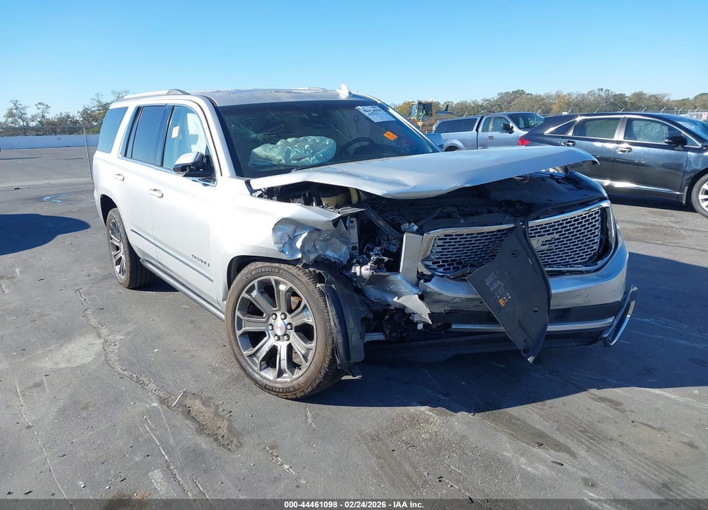 2016 GMC YUKON DENALI VIN: 1GKS2CKJ1GR103464