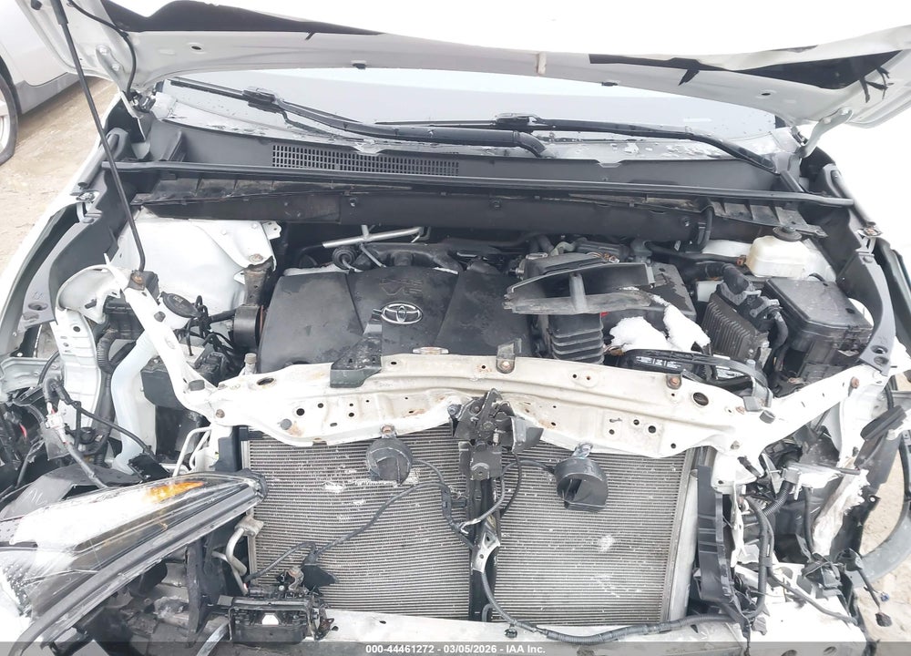 2019 TOYOTA HIGHLANDER SE VIN: 5TDJZRFH8KS608604