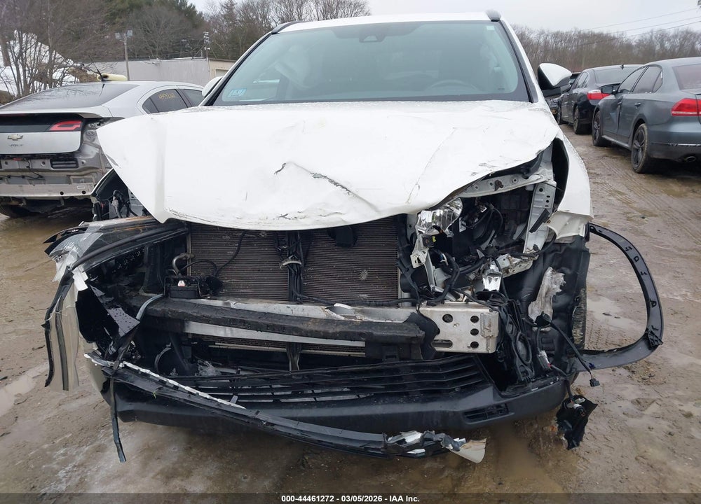 2019 TOYOTA HIGHLANDER SE VIN: 5TDJZRFH8KS608604