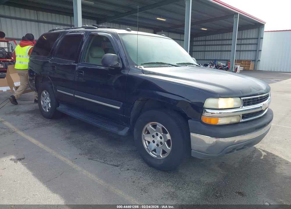 2004 CHEVROLET TAHOE LT VIN: 1GNEC13T04J237295