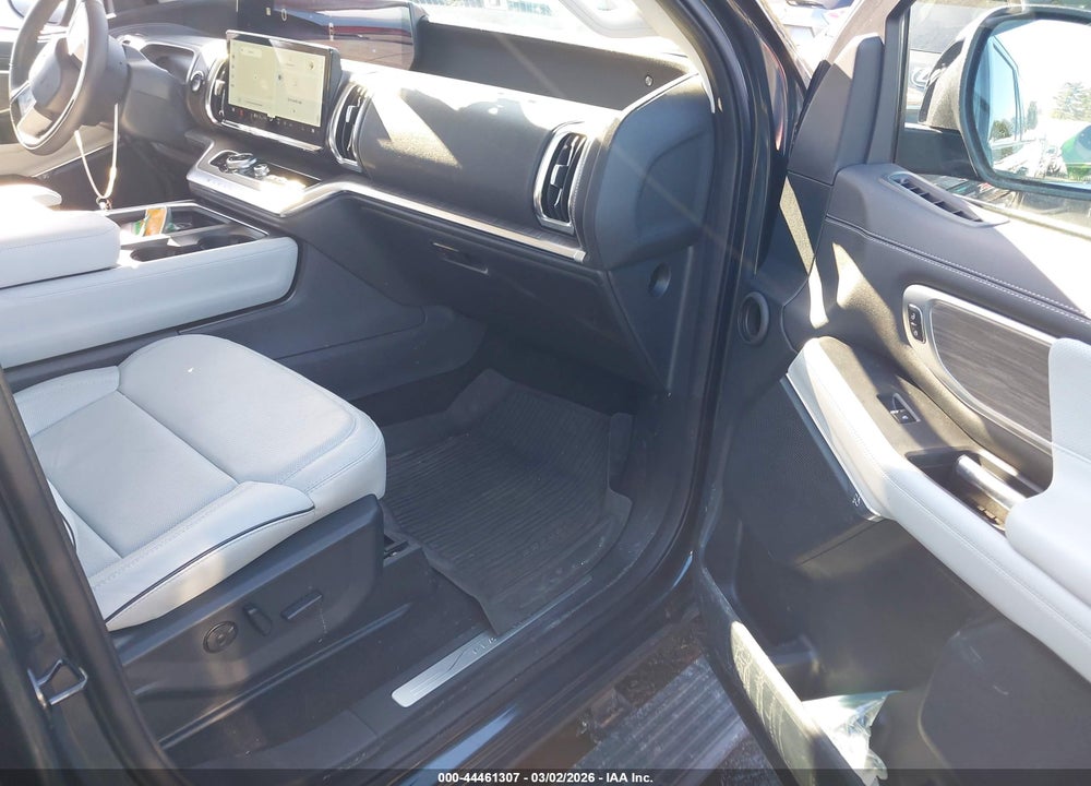 2025 FORD EXPEDITION PLATINUM MAX VIN: 1FMJK1MG6SEA22890