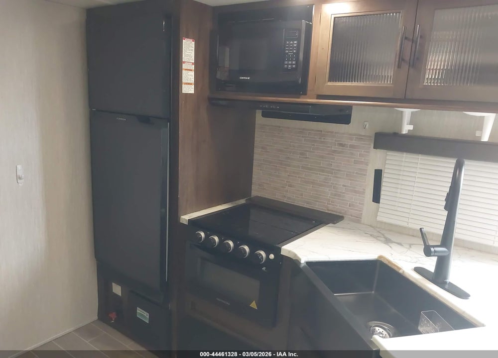 2021 FOREST RIVER OTHER VIN: 4X4TCKG24MX146903