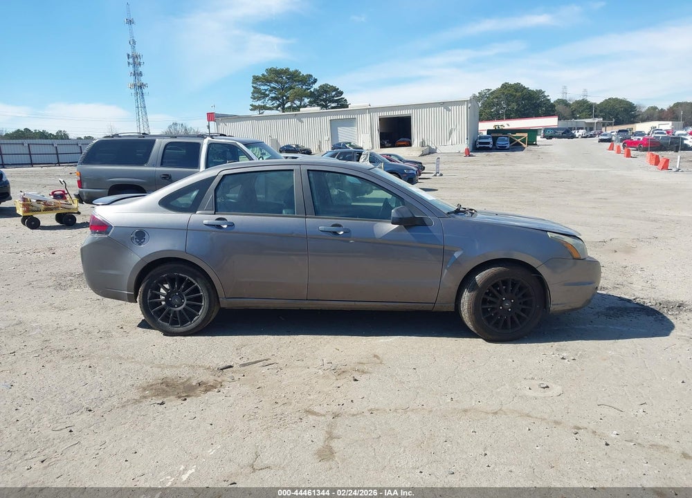 2011 FORD FOCUS SES VIN: 1FAHP3GN8BW143009