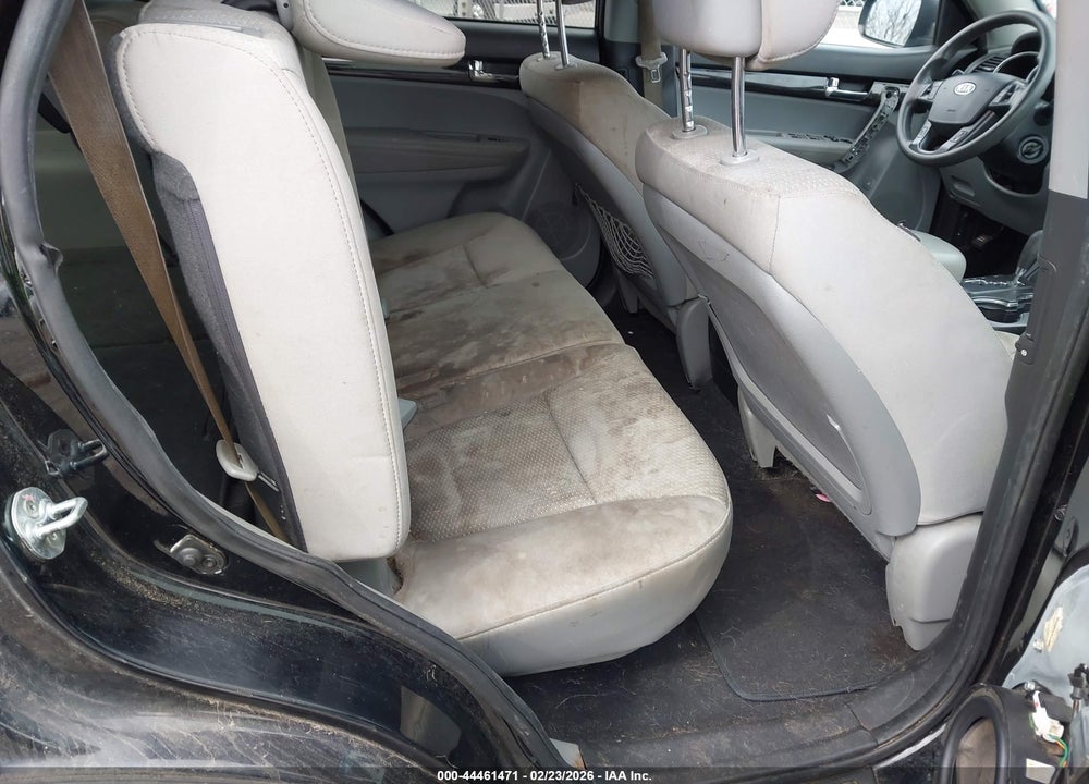 2012 KIA SORENTO LX VIN: 5XYKTDA68CG245346